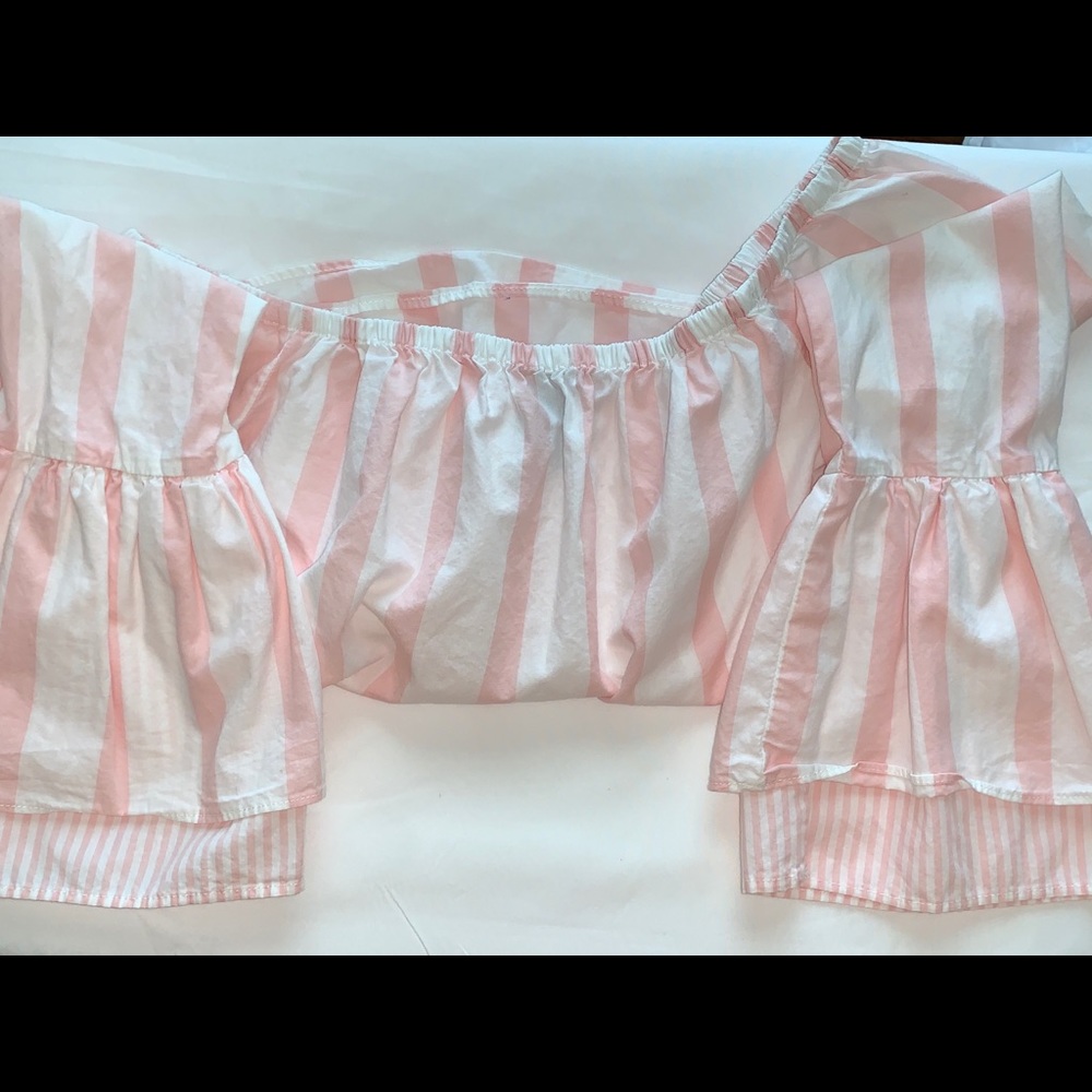 Off the Shoulder White/pink with flare sleeves